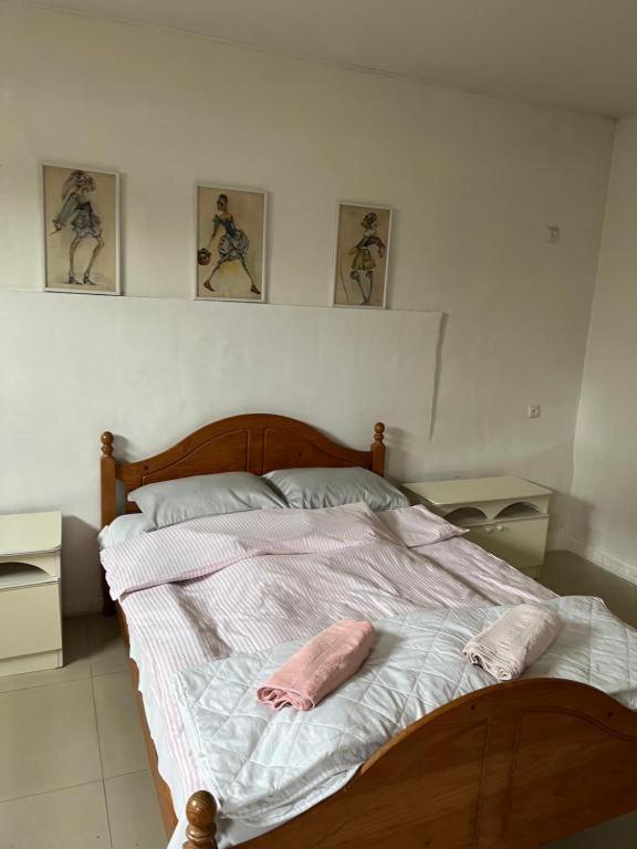Guest House One Two Three Tbilisi Buitenkant foto