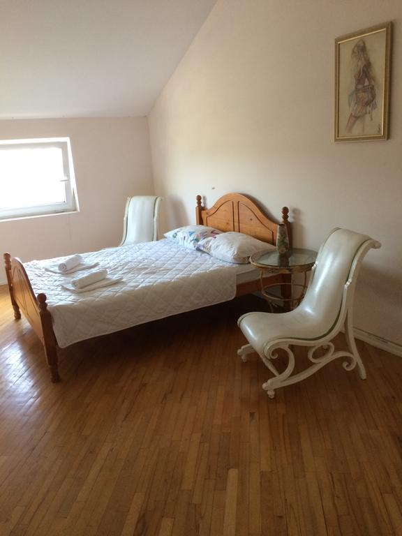 Guest House One Two Three Tbilisi Kamer foto